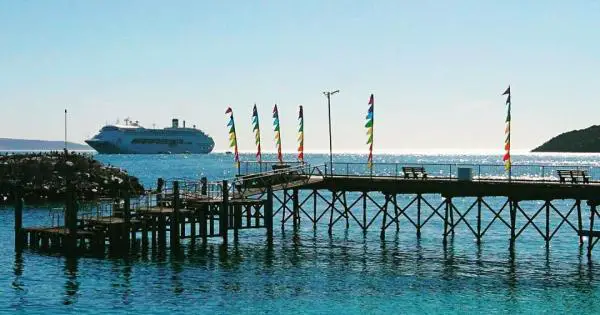 where do cruise ships dock on kangaroo island